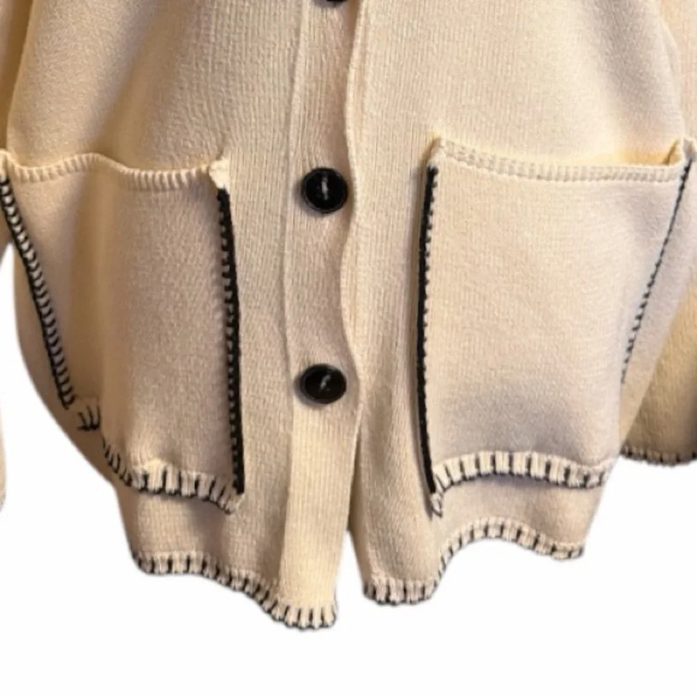 🆕 Zara Knit Cardigan With Contrast Topstitching in Cream - Picture 11 of 13